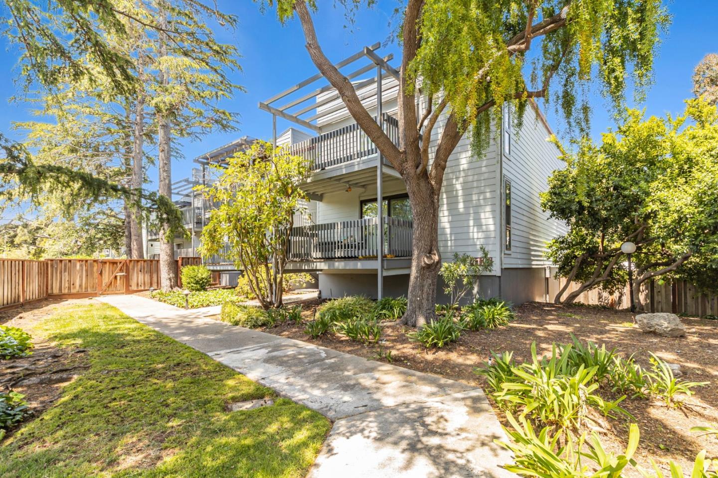 Detail Gallery Image 1 of 37 For 4175 George Ave, San Mateo,  CA 94403 - 2 Beds | 2 Baths