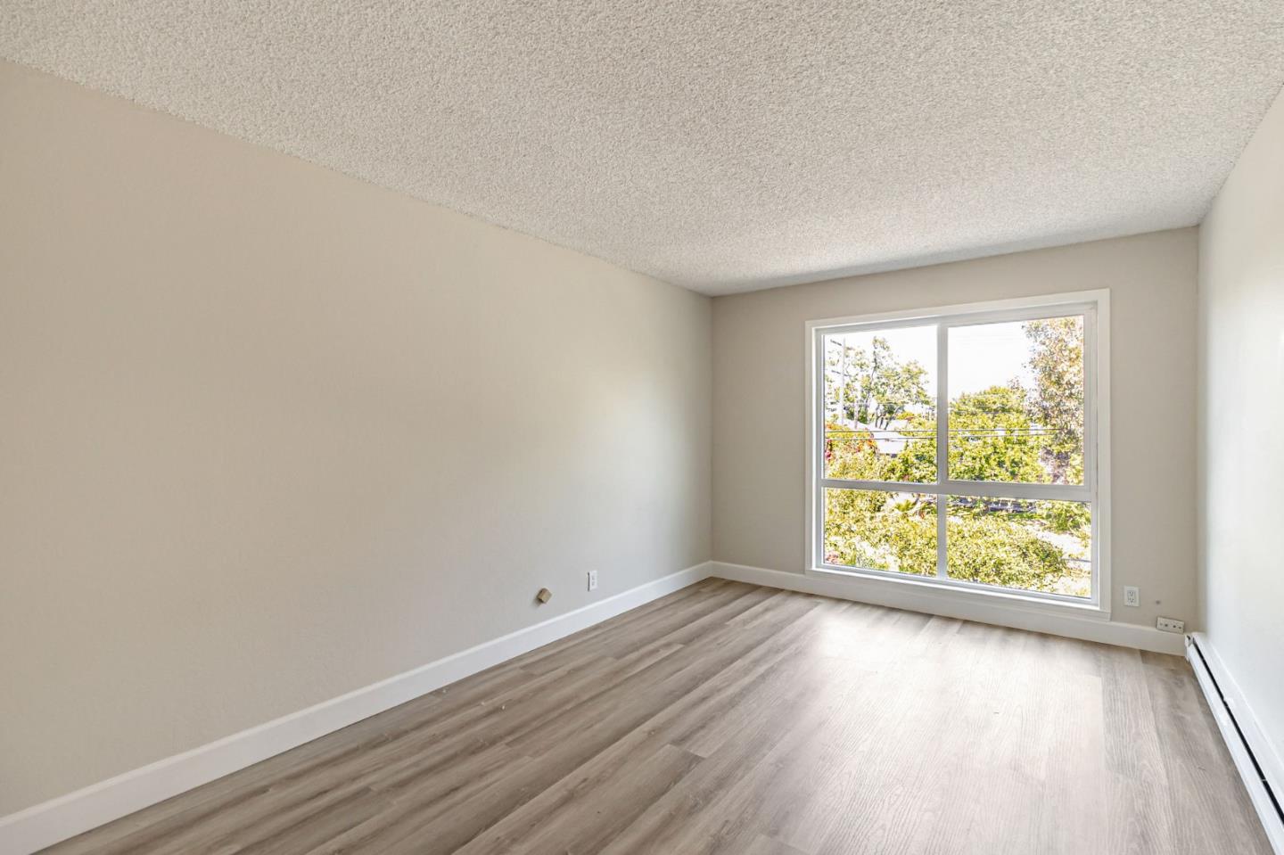 Detail Gallery Image 13 of 37 For 4175 George Ave, San Mateo,  CA 94403 - 2 Beds | 2 Baths