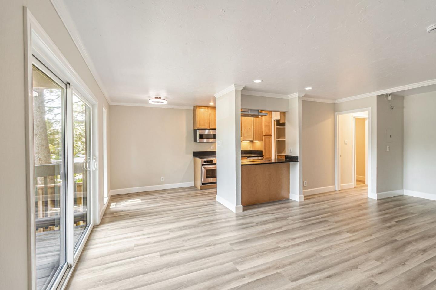 Detail Gallery Image 4 of 37 For 4175 George Ave, San Mateo,  CA 94403 - 2 Beds | 2 Baths