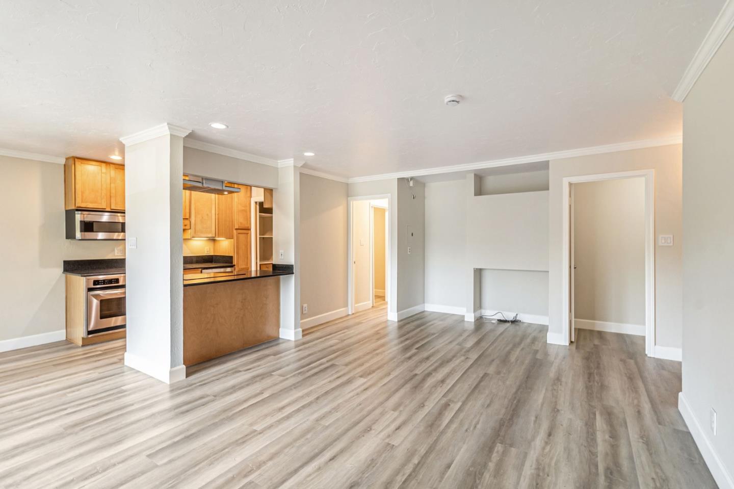Detail Gallery Image 5 of 37 For 4175 George Ave, San Mateo,  CA 94403 - 2 Beds | 2 Baths