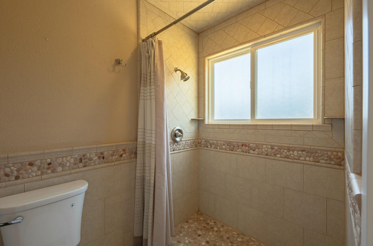 Detail Gallery Image 26 of 40 For 18030 Prado Ln, Salinas,  CA 93908 - 3 Beds | 2 Baths