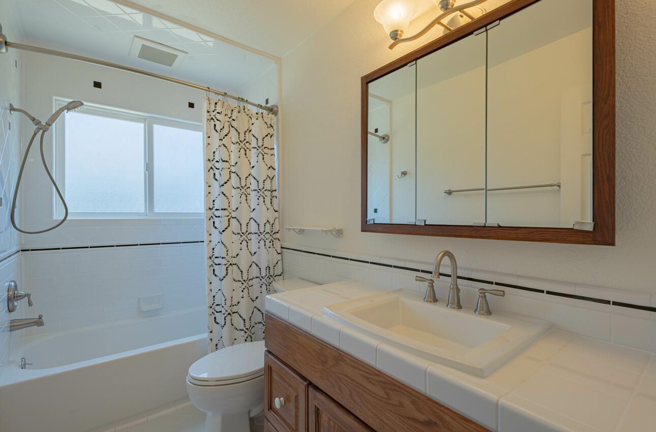 Detail Gallery Image 31 of 40 For 18030 Prado Ln, Salinas,  CA 93908 - 3 Beds | 2 Baths
