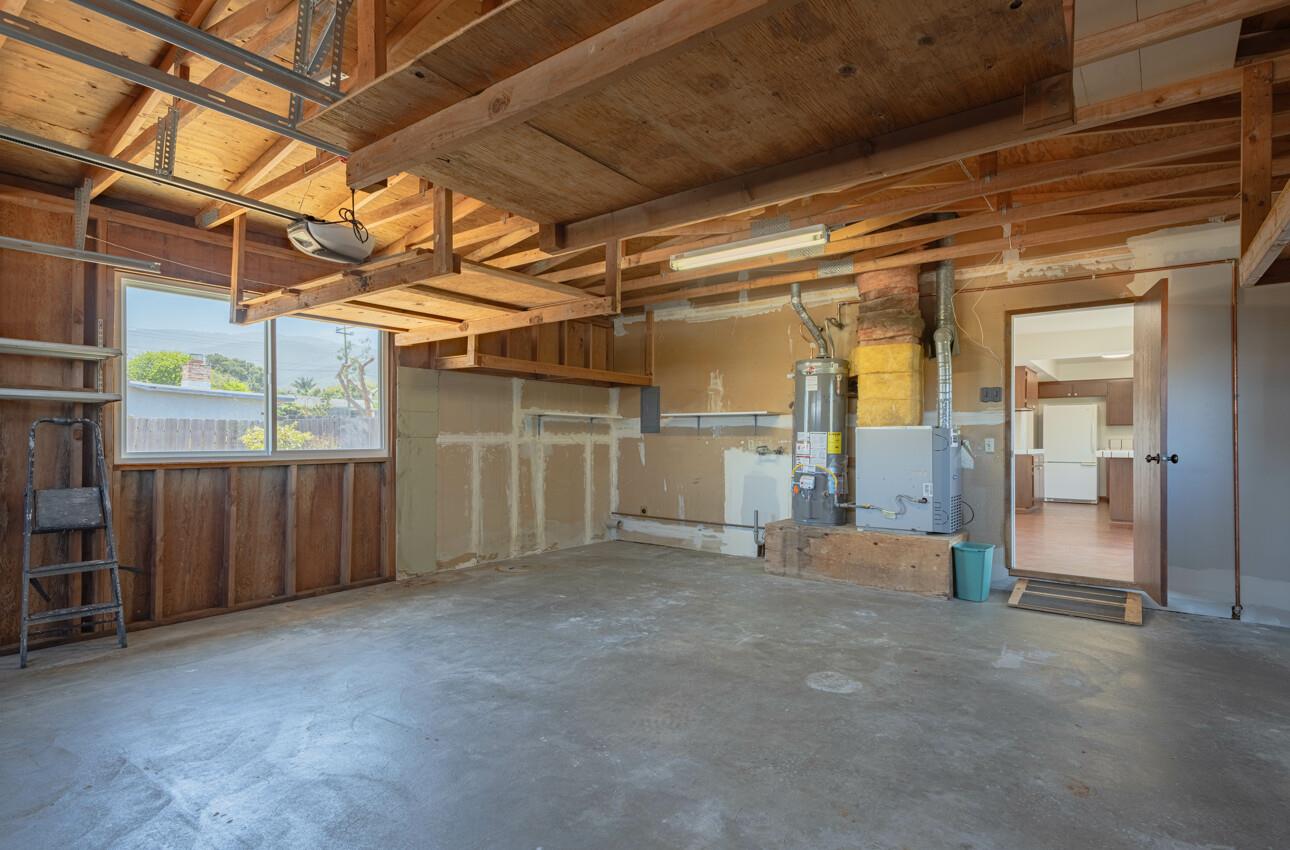 Detail Gallery Image 40 of 40 For 18030 Prado Ln, Salinas,  CA 93908 - 3 Beds | 2 Baths