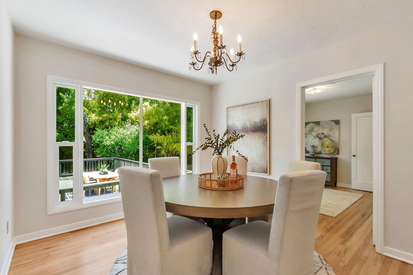 Detail Gallery Image 17 of 63 For 20335 Saratoga Los Gatos Rd, Saratoga,  CA 95070 - 4 Beds | 3/1 Baths