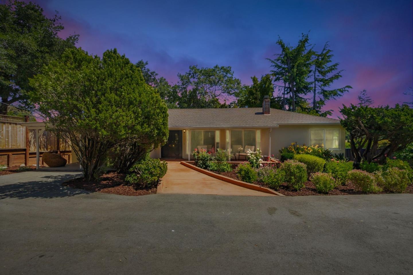 Detail Gallery Image 5 of 63 For 20335 Saratoga Los Gatos Rd, Saratoga,  CA 95070 - 4 Beds | 3/1 Baths