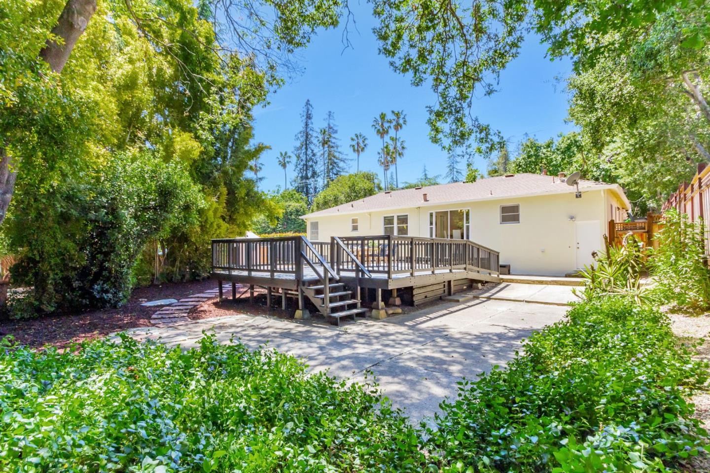 Detail Gallery Image 52 of 63 For 20335 Saratoga Los Gatos Rd, Saratoga,  CA 95070 - 4 Beds | 3/1 Baths