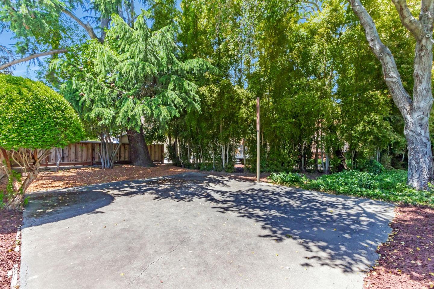 Detail Gallery Image 60 of 63 For 20335 Saratoga Los Gatos Rd, Saratoga,  CA 95070 - 4 Beds | 3/1 Baths