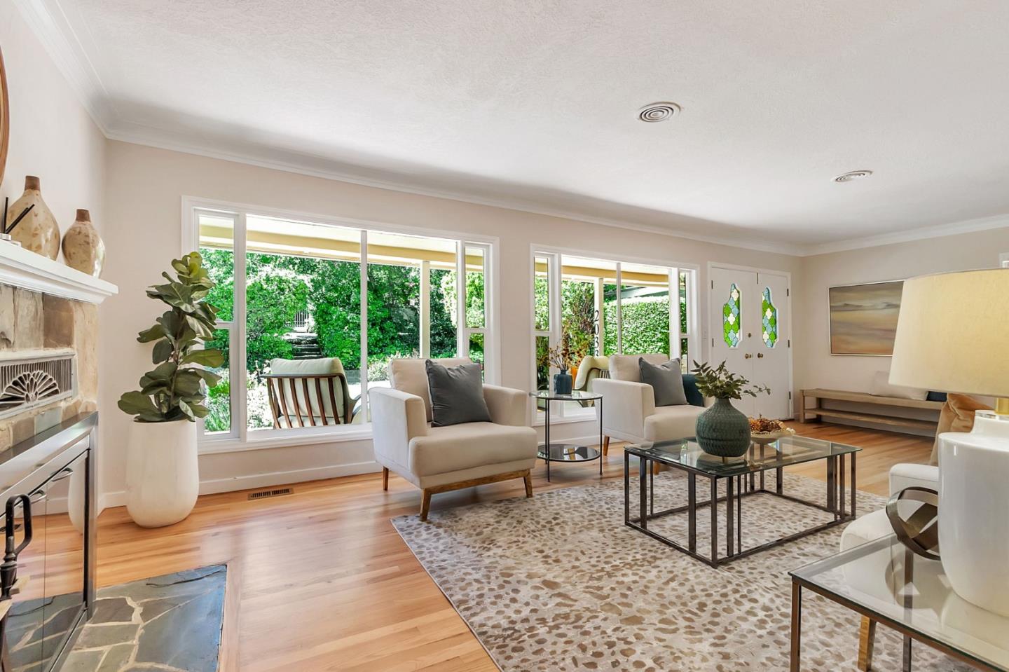 Detail Gallery Image 8 of 63 For 20335 Saratoga Los Gatos Rd, Saratoga,  CA 95070 - 4 Beds | 3/1 Baths