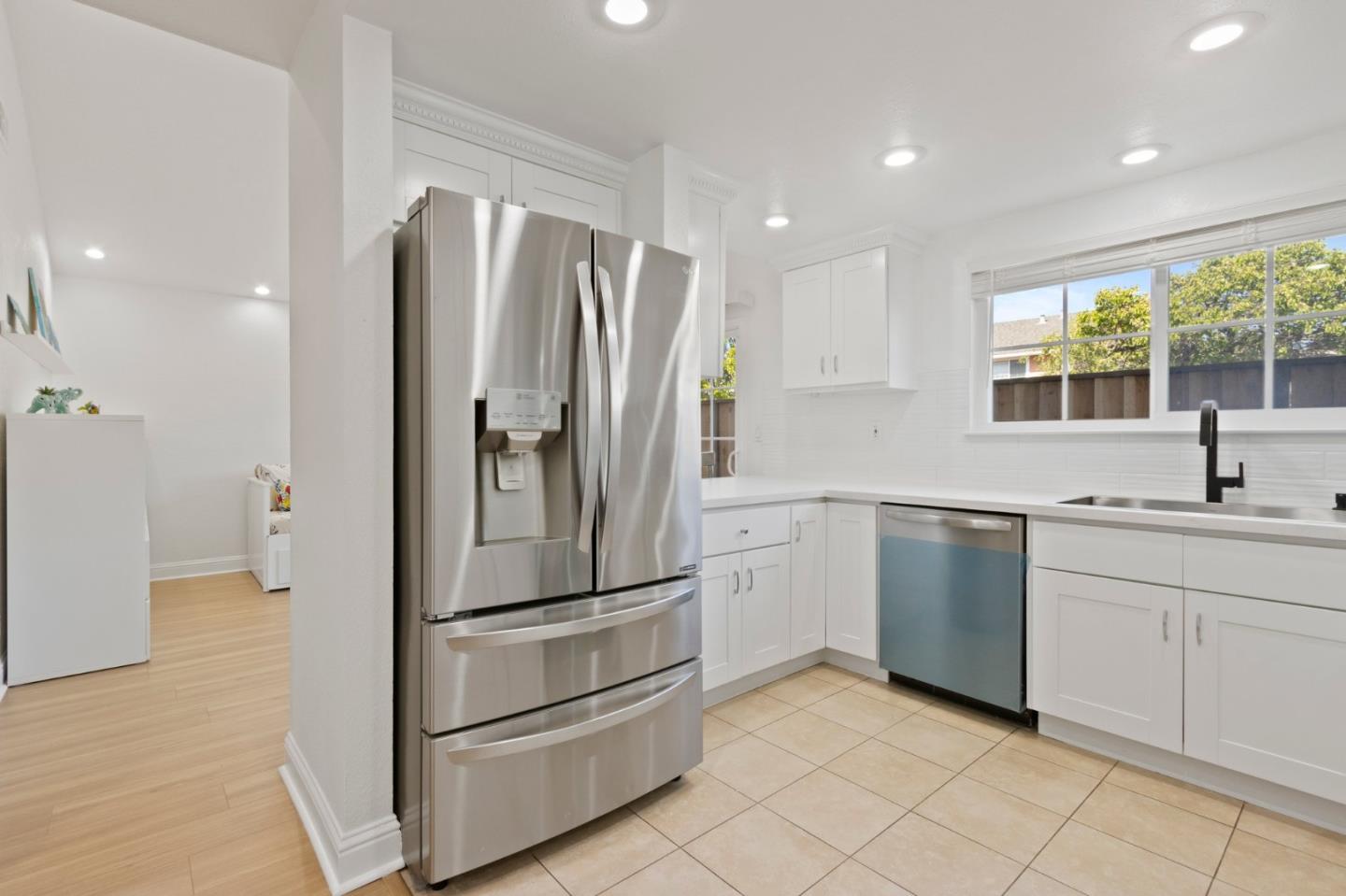 Detail Gallery Image 12 of 48 For 4480 Norocco Cir, Fremont,  CA 94555 - 3 Beds | 2 Baths