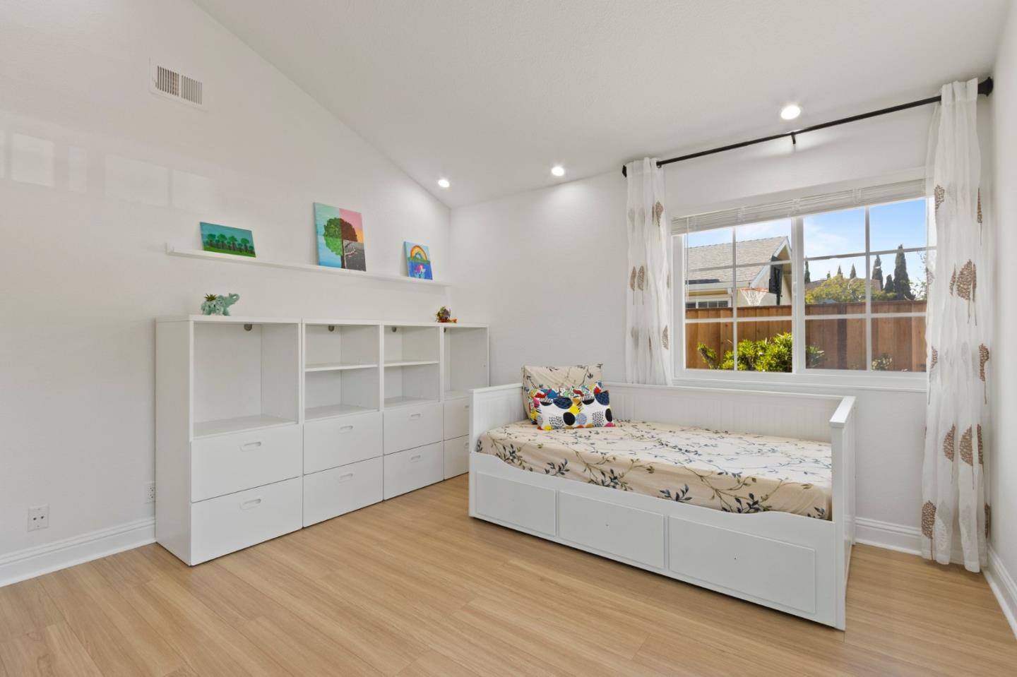 Detail Gallery Image 21 of 48 For 4480 Norocco Cir, Fremont,  CA 94555 - 3 Beds | 2 Baths