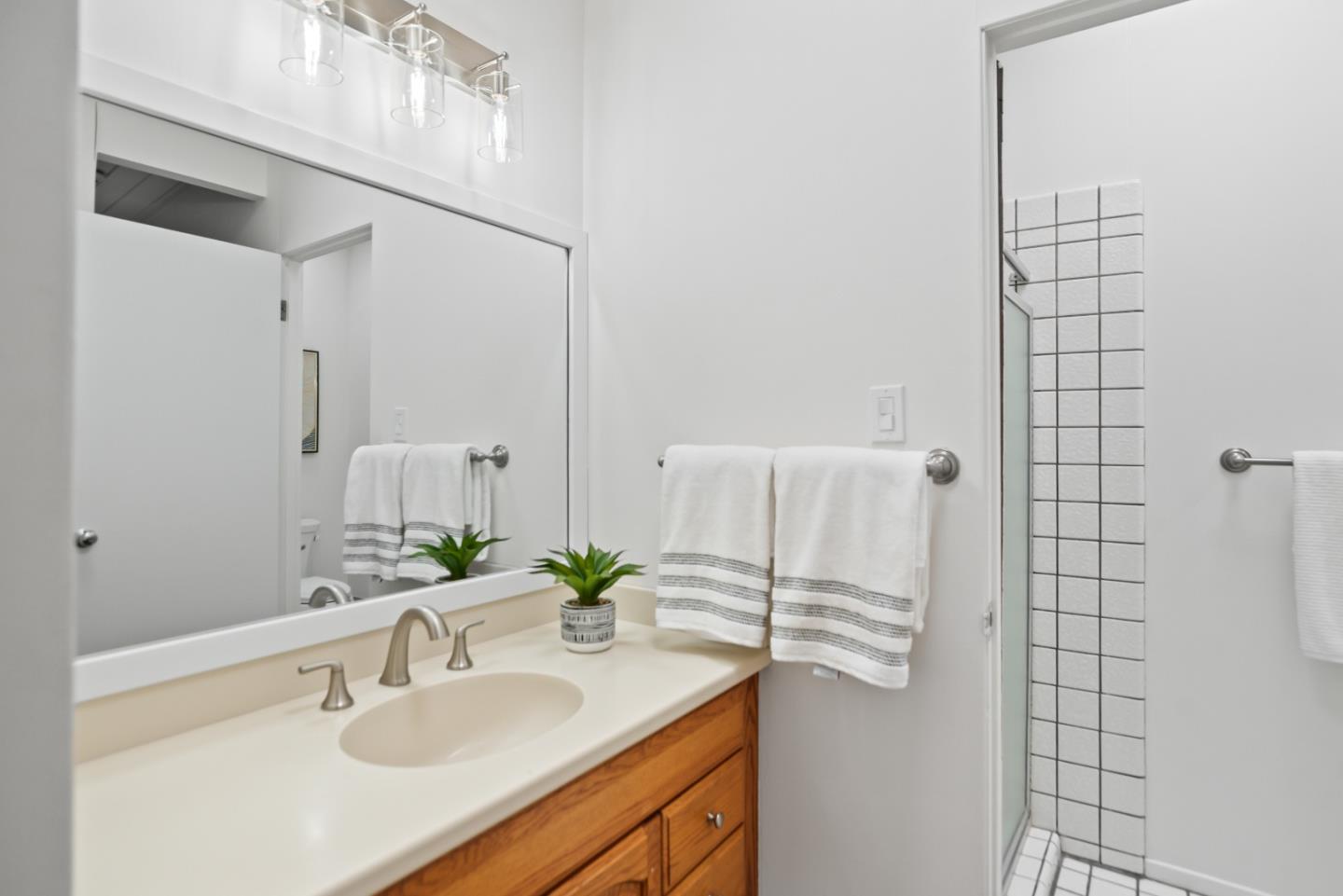 Detail Gallery Image 18 of 27 For 659 Torrington Dr, Sunnyvale,  CA 94087 - 4 Beds | 2 Baths