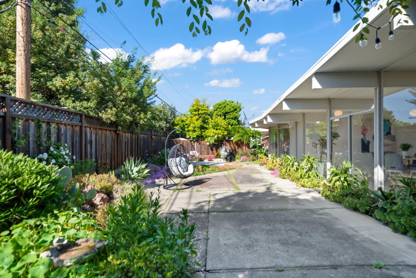 Detail Gallery Image 25 of 27 For 659 Torrington Dr, Sunnyvale,  CA 94087 - 4 Beds | 2 Baths