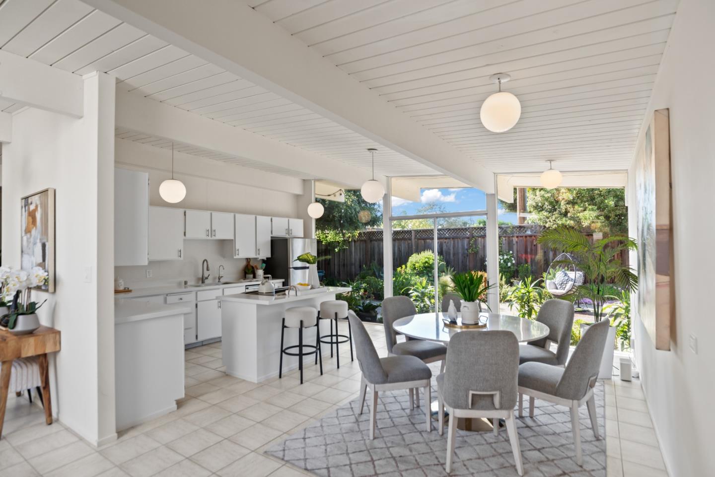 Detail Gallery Image 5 of 27 For 659 Torrington Dr, Sunnyvale,  CA 94087 - 4 Beds | 2 Baths