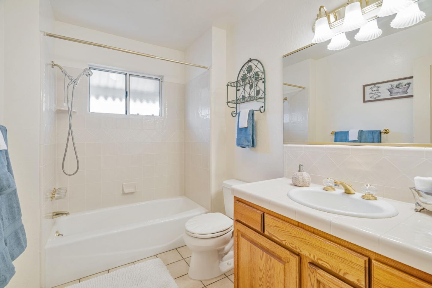 Detail Gallery Image 37 of 55 For 93 Alexander Ct, San Jose,  CA 95116 - 3 Beds | 3 Baths