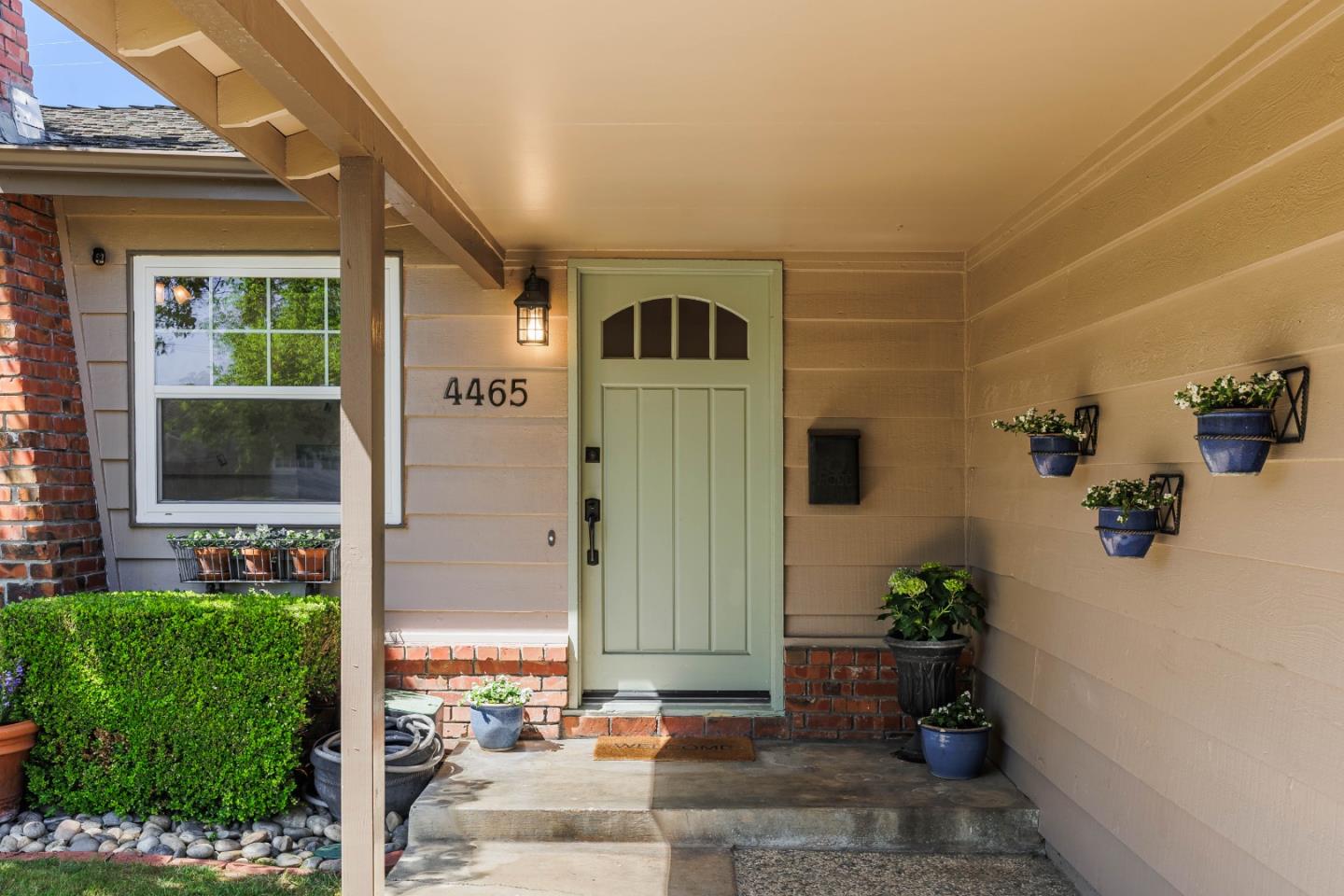 Detail Gallery Image 2 of 30 For 4465 Sherbourne Dr, San Jose,  CA 95124 - 3 Beds | 3 Baths