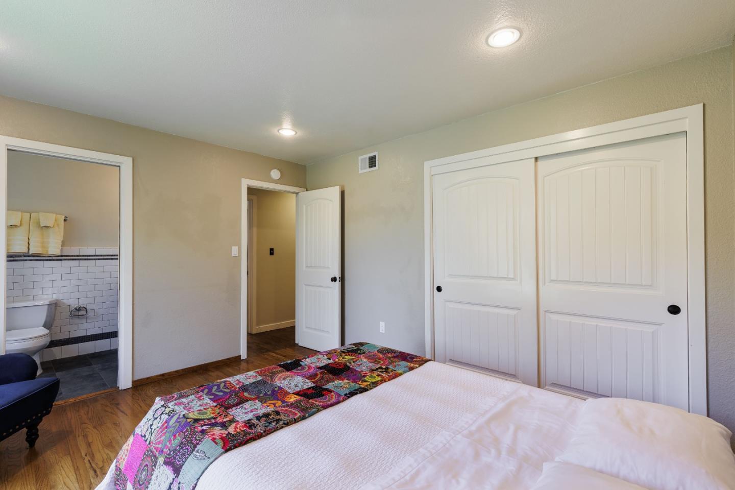 Detail Gallery Image 20 of 30 For 4465 Sherbourne Dr, San Jose,  CA 95124 - 3 Beds | 3 Baths