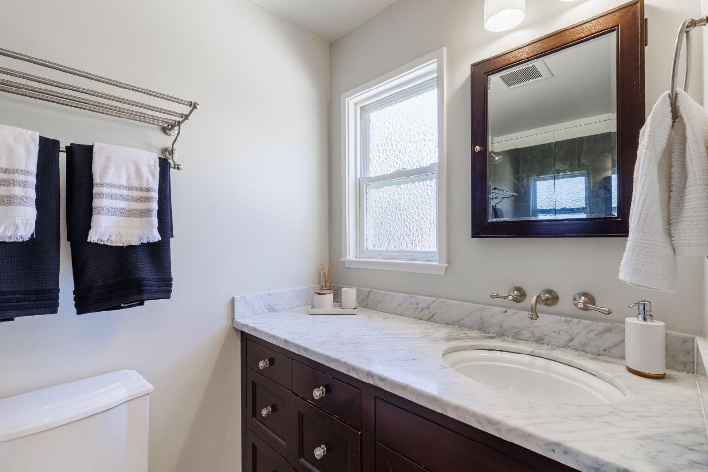 Detail Gallery Image 24 of 30 For 4465 Sherbourne Dr, San Jose,  CA 95124 - 3 Beds | 3 Baths