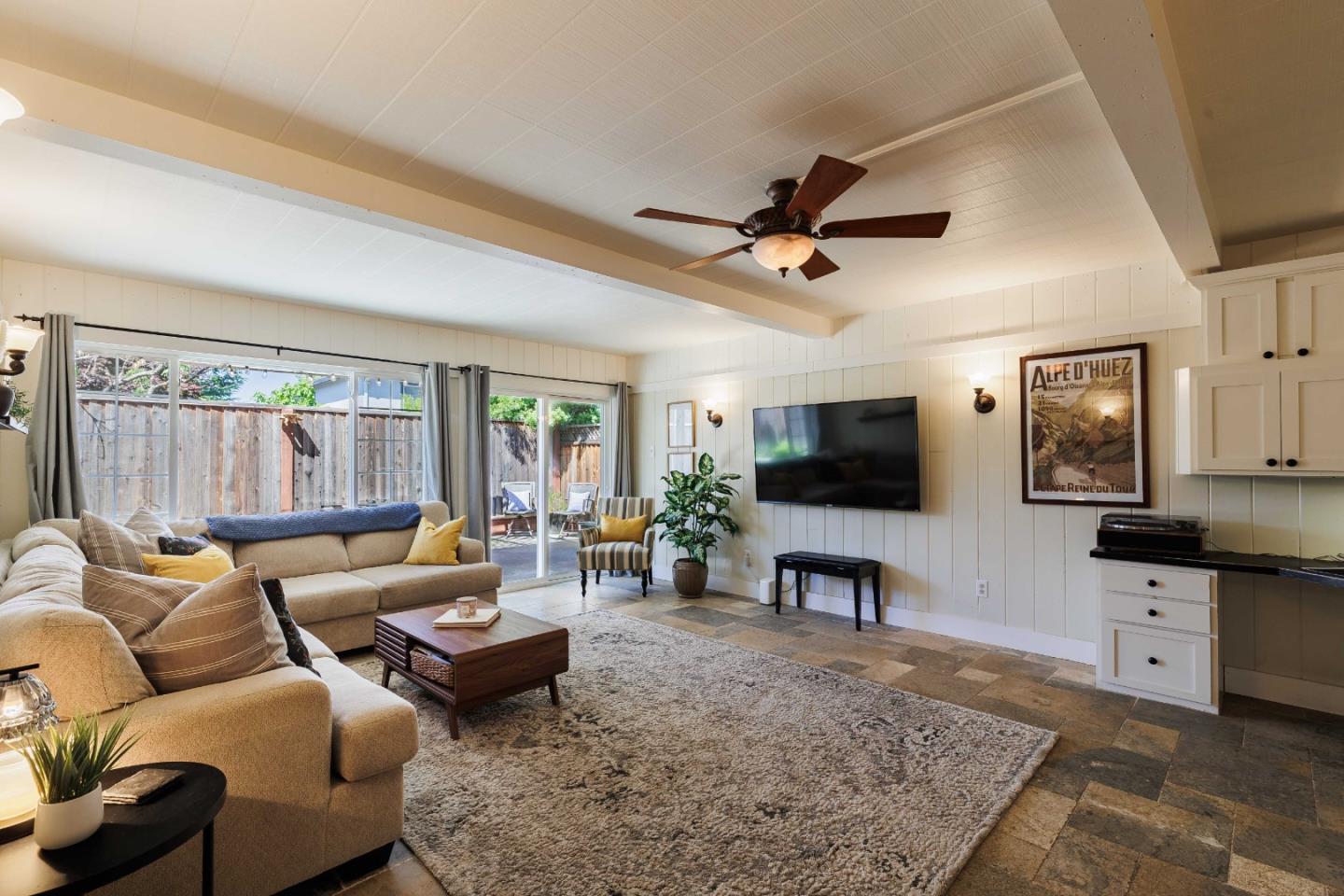 Detail Gallery Image 9 of 30 For 4465 Sherbourne Dr, San Jose,  CA 95124 - 3 Beds | 3 Baths