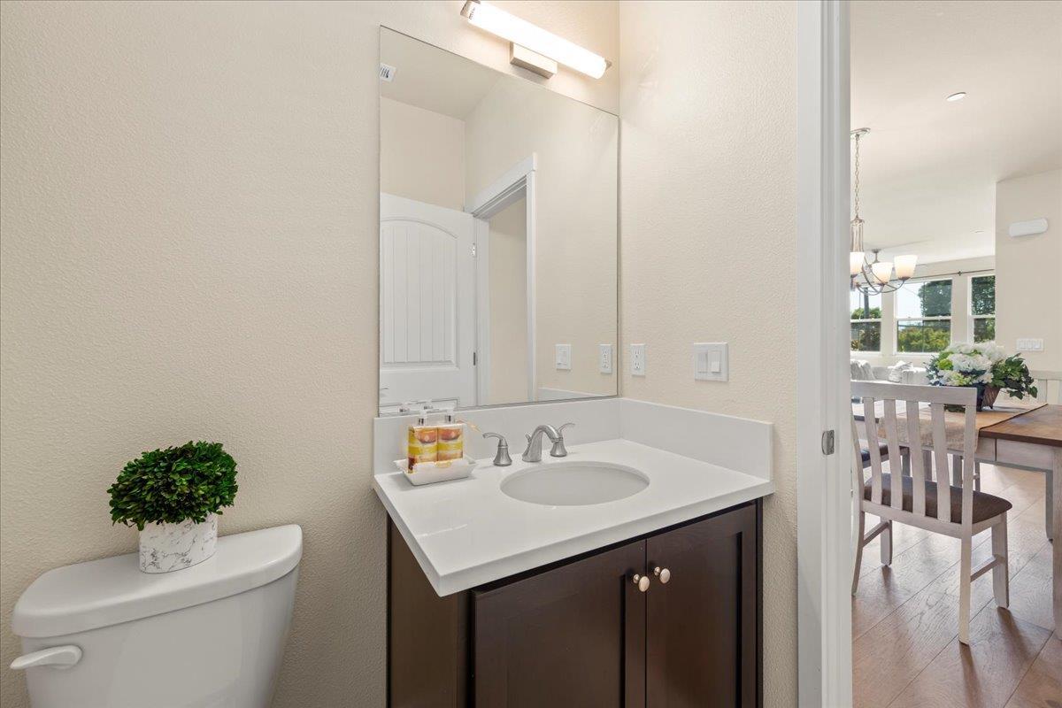 Detail Gallery Image 13 of 30 For 516 San Augusto Ter, Sunnyvale,  CA 94085 - 4 Beds | 3/1 Baths