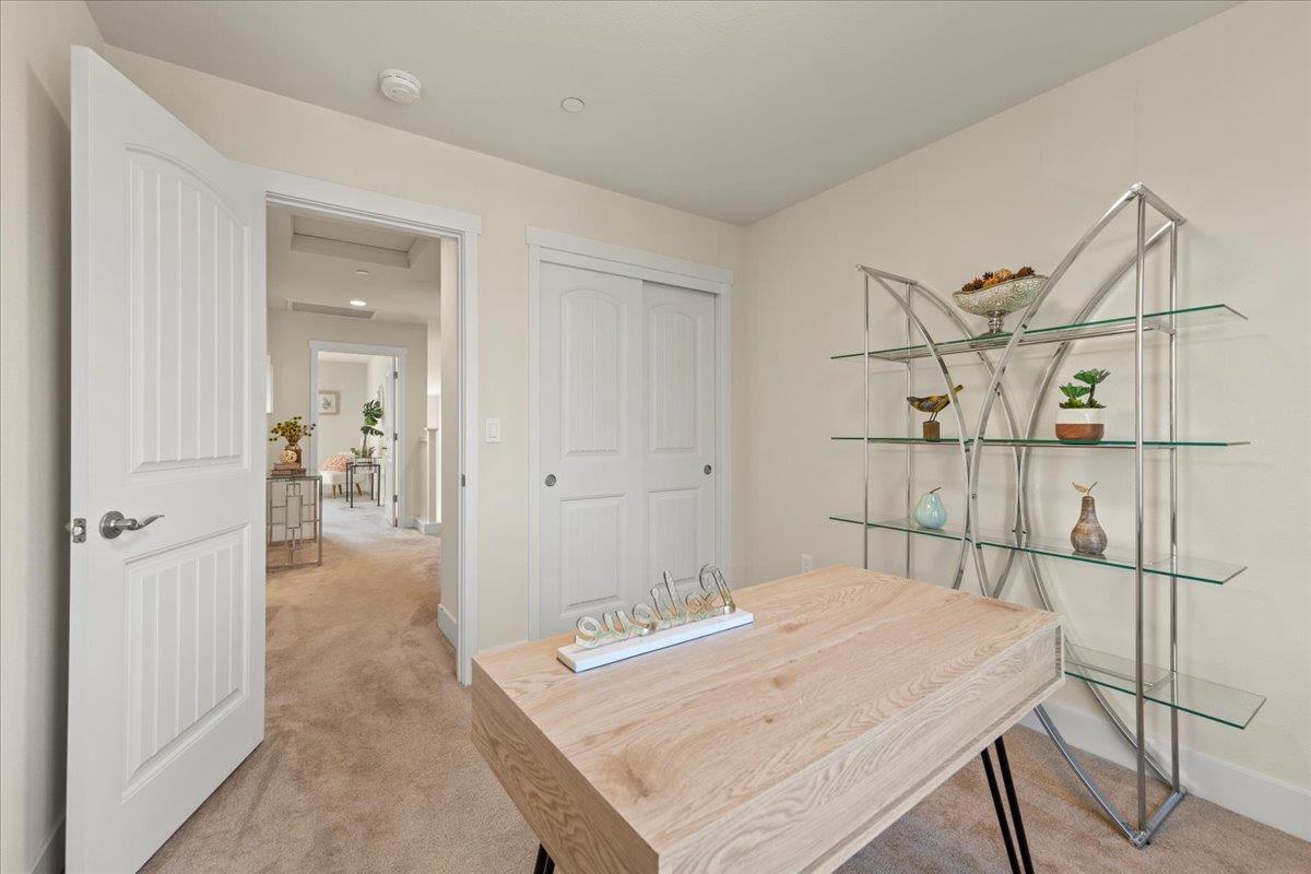 Detail Gallery Image 26 of 30 For 516 San Augusto Ter, Sunnyvale,  CA 94085 - 4 Beds | 3/1 Baths