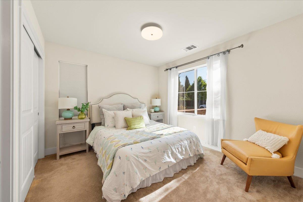 Detail Gallery Image 3 of 30 For 516 San Augusto Ter, Sunnyvale,  CA 94085 - 4 Beds | 3/1 Baths