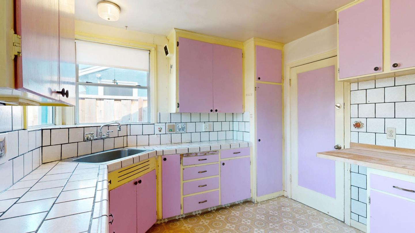 Detail Gallery Image 12 of 45 For 3616 Hoover St, Redwood City,  CA 94063 - 2 Beds | 1 Baths