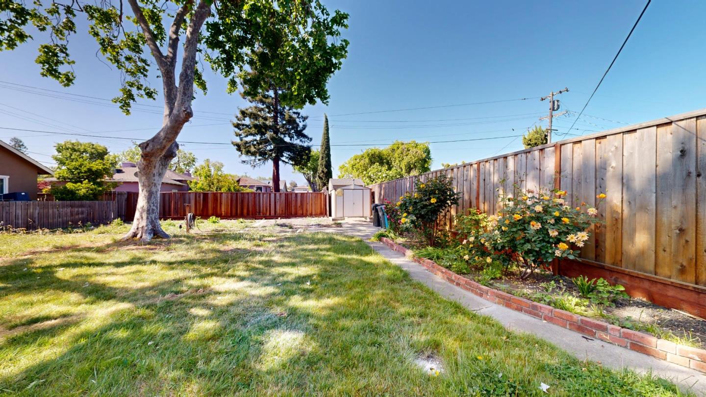 Detail Gallery Image 34 of 45 For 3616 Hoover St, Redwood City,  CA 94063 - 2 Beds | 1 Baths