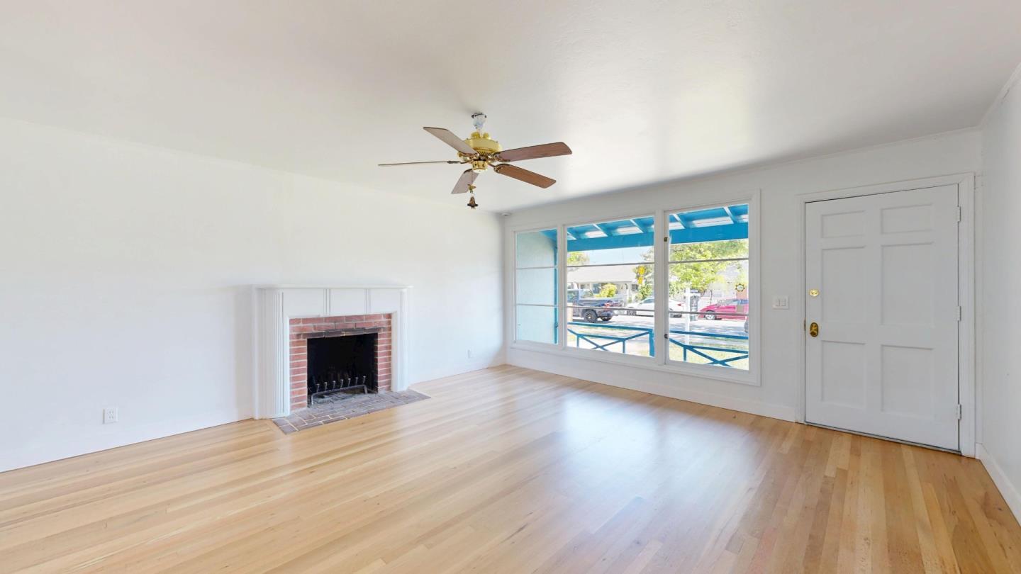 Detail Gallery Image 9 of 45 For 3616 Hoover St, Redwood City,  CA 94063 - 2 Beds | 1 Baths