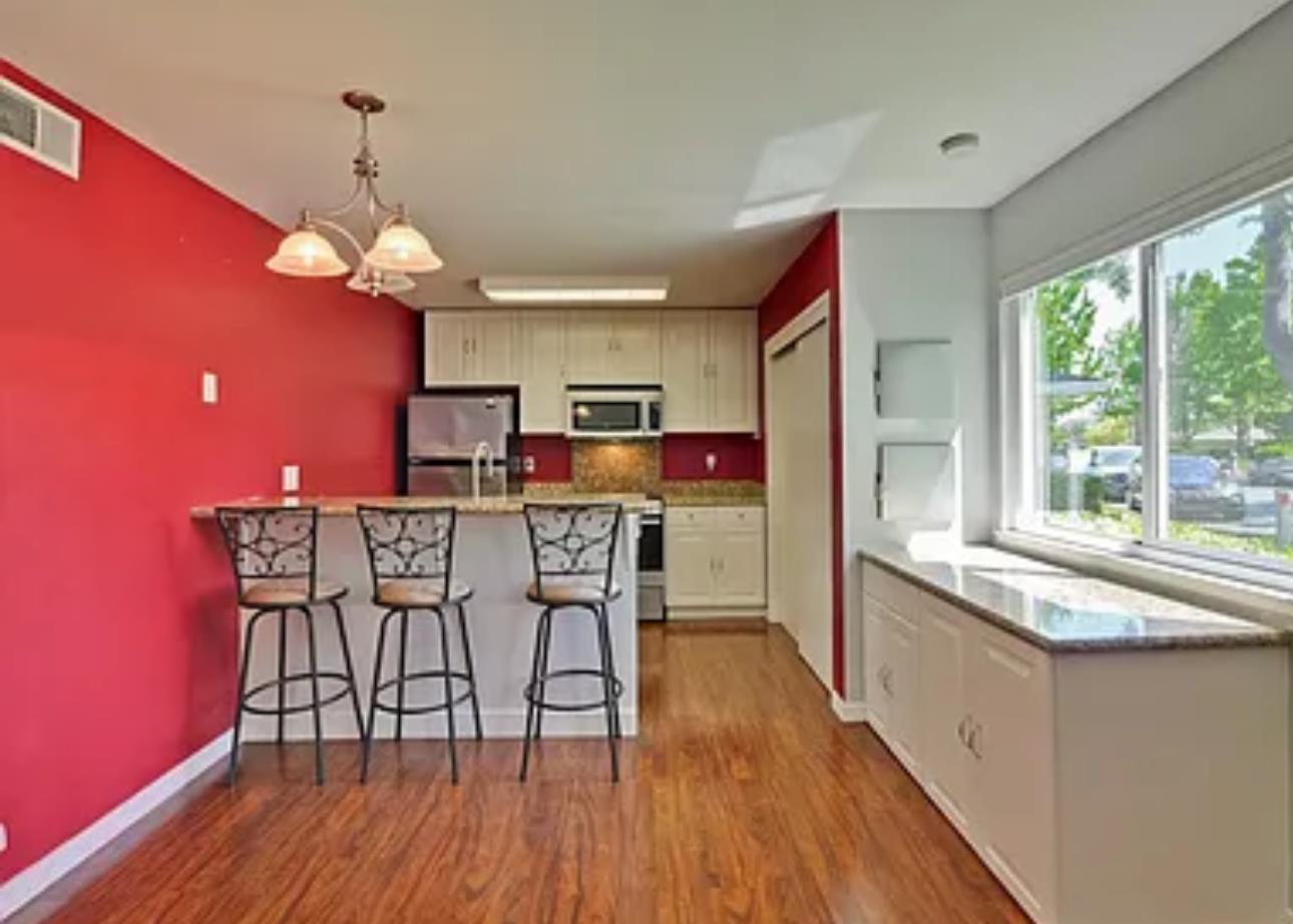 Detail Gallery Image 1 of 13 For 2315 Saidel Dr #1,  San Jose,  CA 95124 - 2 Beds | 1 Baths