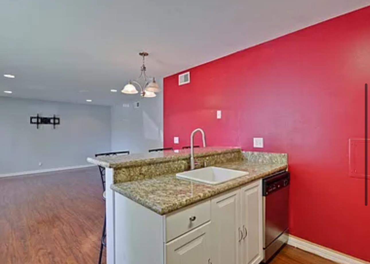 Detail Gallery Image 4 of 13 For 2315 Saidel Dr #1,  San Jose,  CA 95124 - 2 Beds | 1 Baths