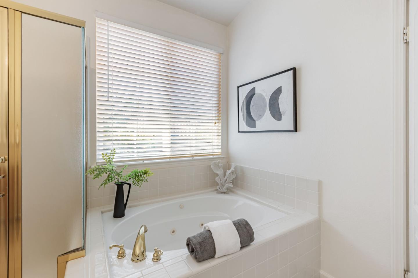 Detail Gallery Image 37 of 56 For 18898 Bellgrove Cir, Saratoga,  CA 95070 - 5 Beds | 3 Baths
