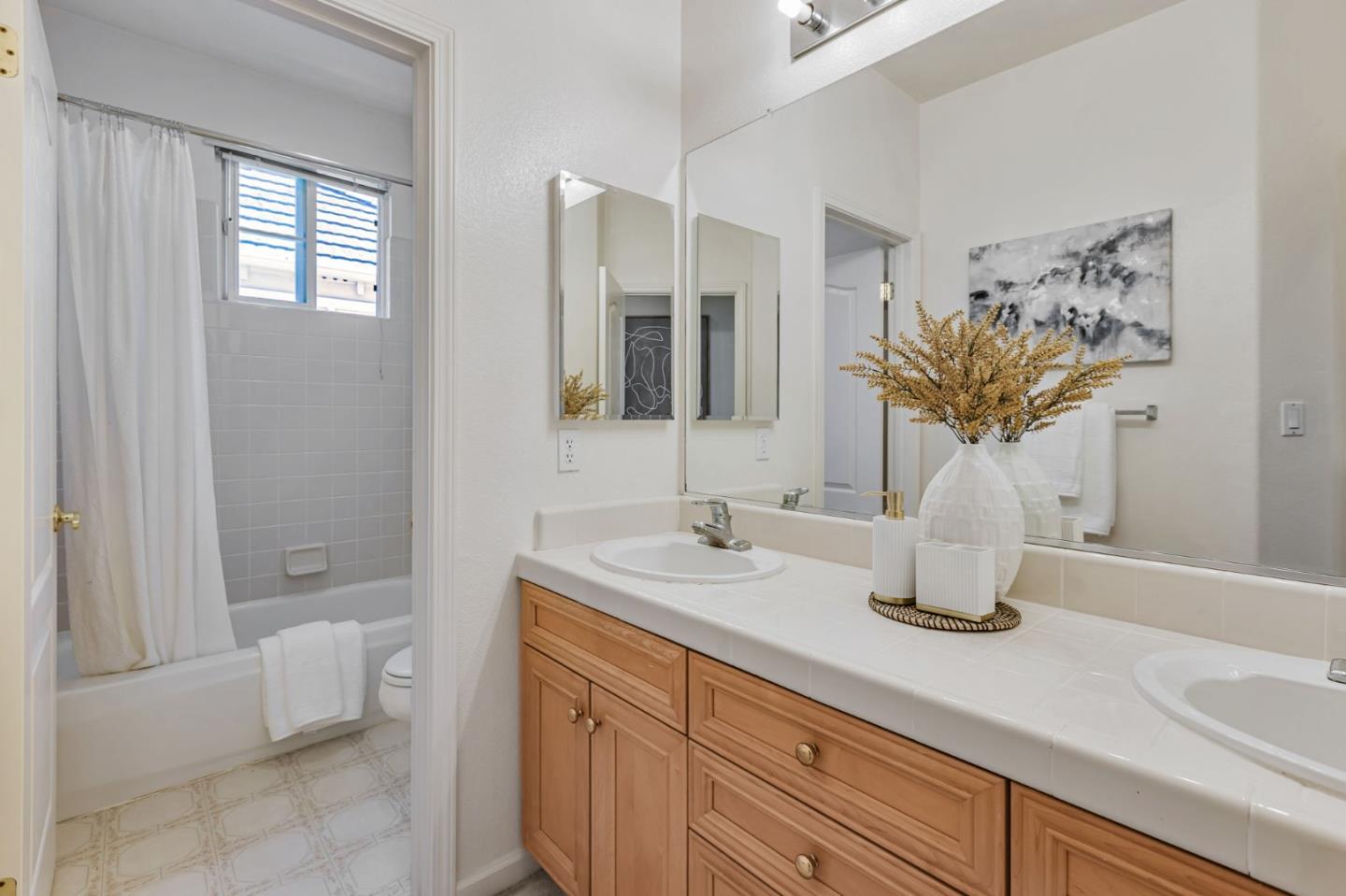 Detail Gallery Image 42 of 56 For 18898 Bellgrove Cir, Saratoga,  CA 95070 - 5 Beds | 3 Baths