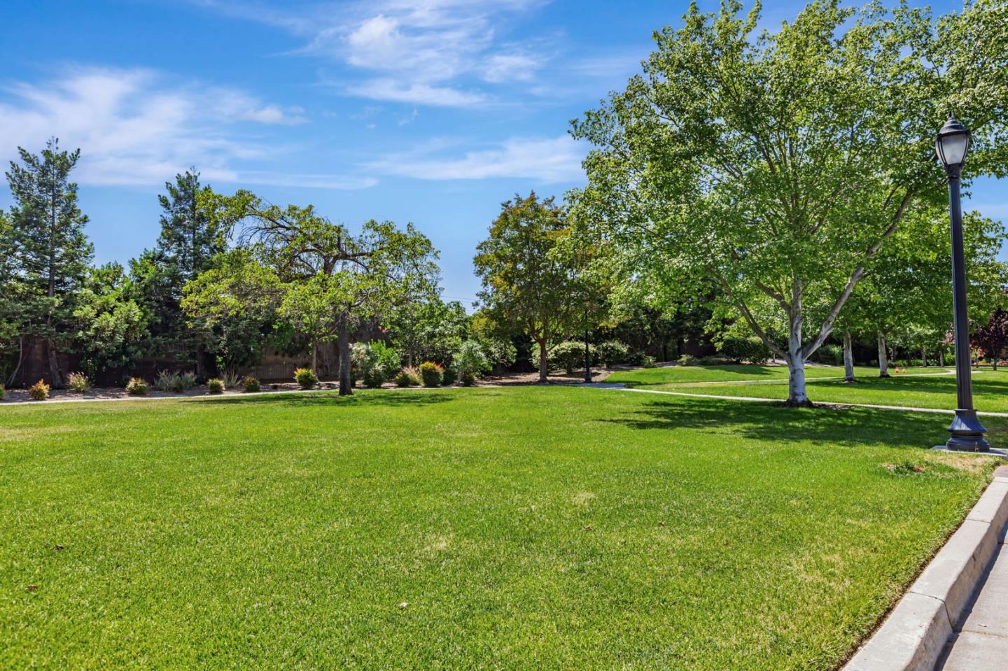 Detail Gallery Image 52 of 56 For 18898 Bellgrove Cir, Saratoga,  CA 95070 - 5 Beds | 3 Baths