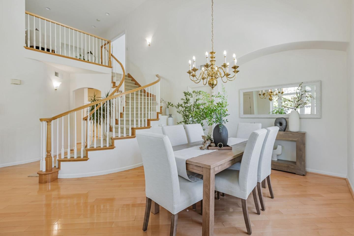 Detail Gallery Image 7 of 56 For 18898 Bellgrove Cir, Saratoga,  CA 95070 - 5 Beds | 3 Baths