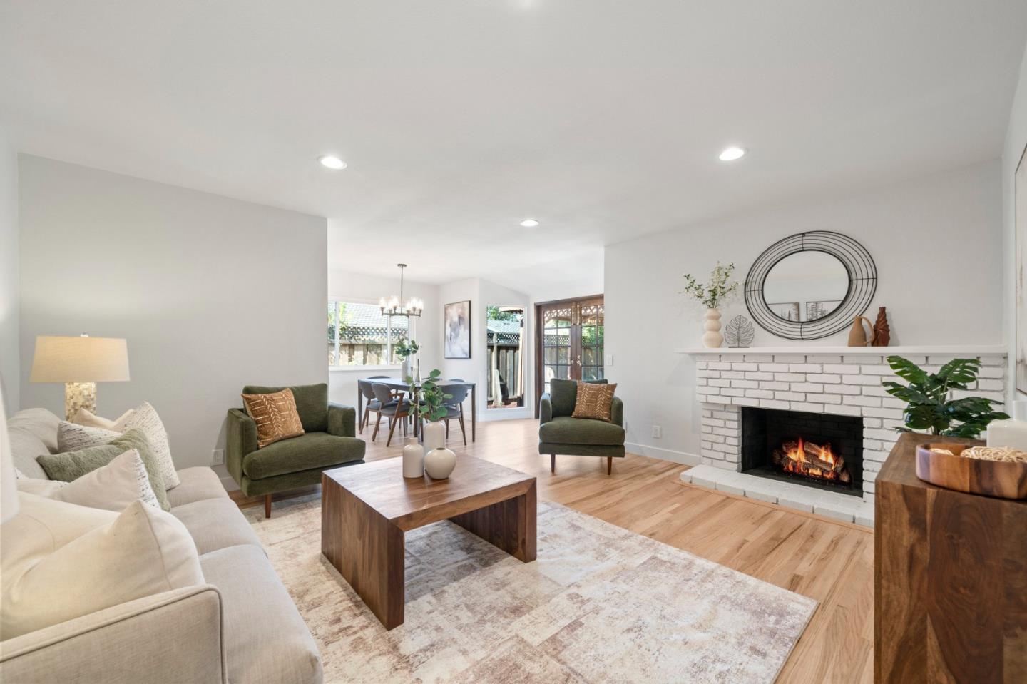 Detail Gallery Image 11 of 59 For 708 Katon Ct, Sunnyvale,  CA 94086 - 4 Beds | 2 Baths