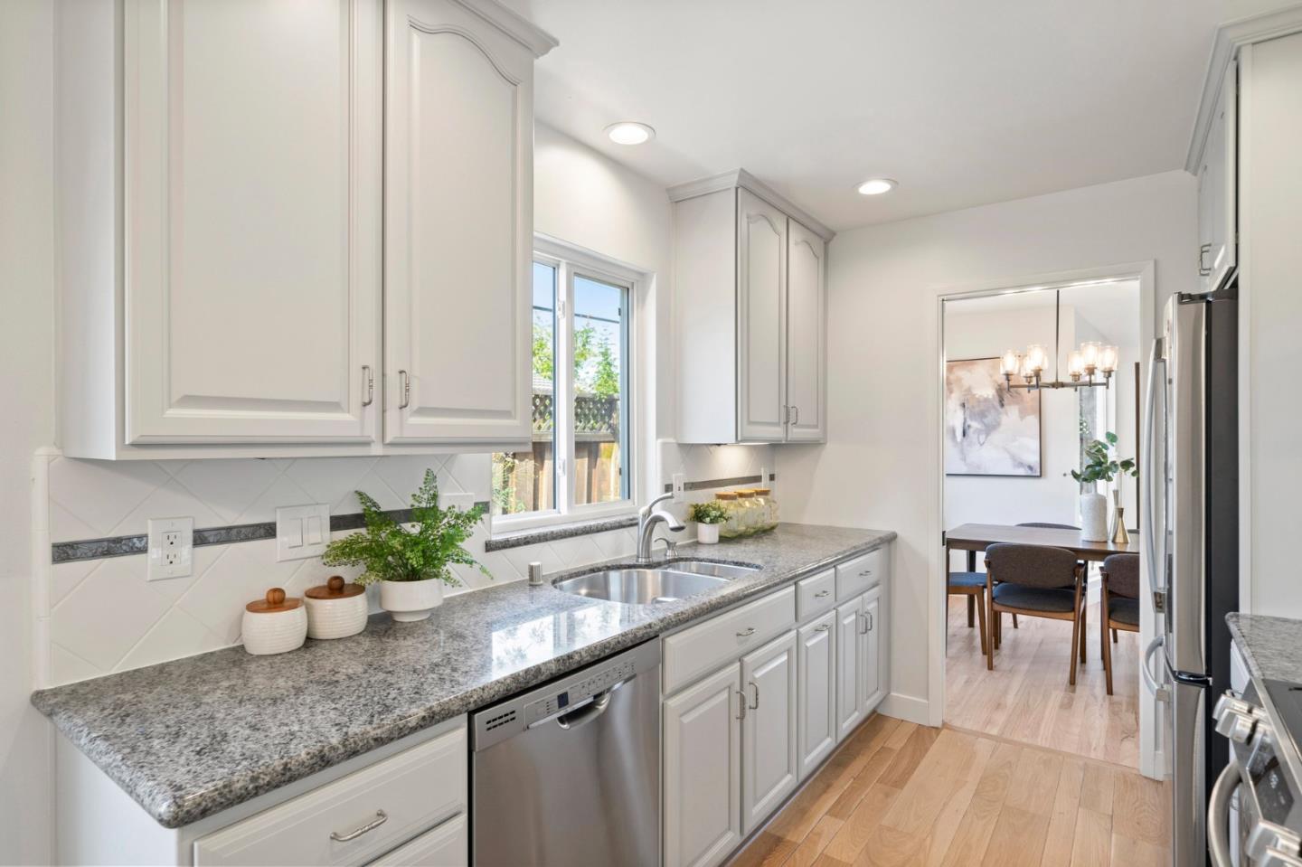 Detail Gallery Image 18 of 59 For 708 Katon Ct, Sunnyvale,  CA 94086 - 4 Beds | 2 Baths