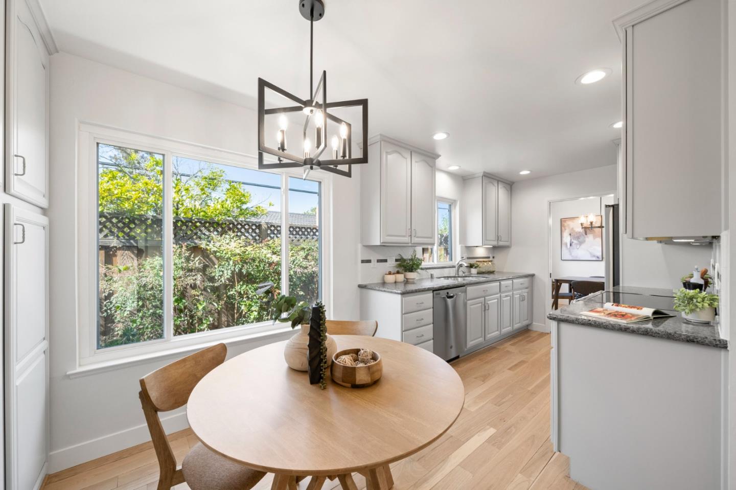 Detail Gallery Image 21 of 59 For 708 Katon Ct, Sunnyvale,  CA 94086 - 4 Beds | 2 Baths