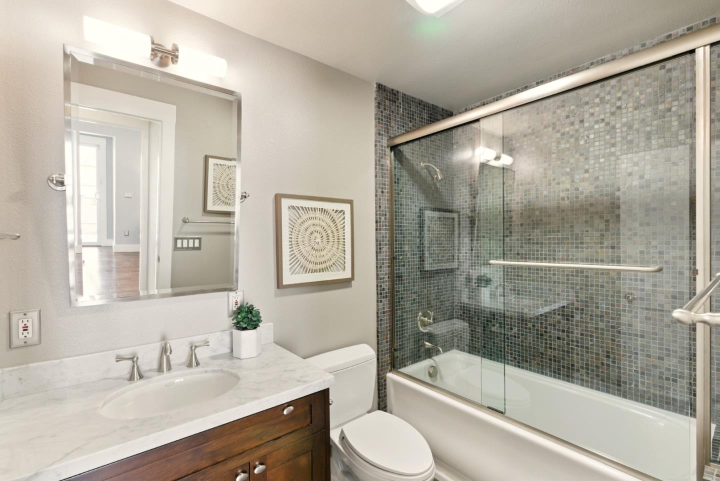 Detail Gallery Image 24 of 48 For 1209 Blackberry Ter, Sunnyvale,  CA 94087 - 2 Beds | 2 Baths