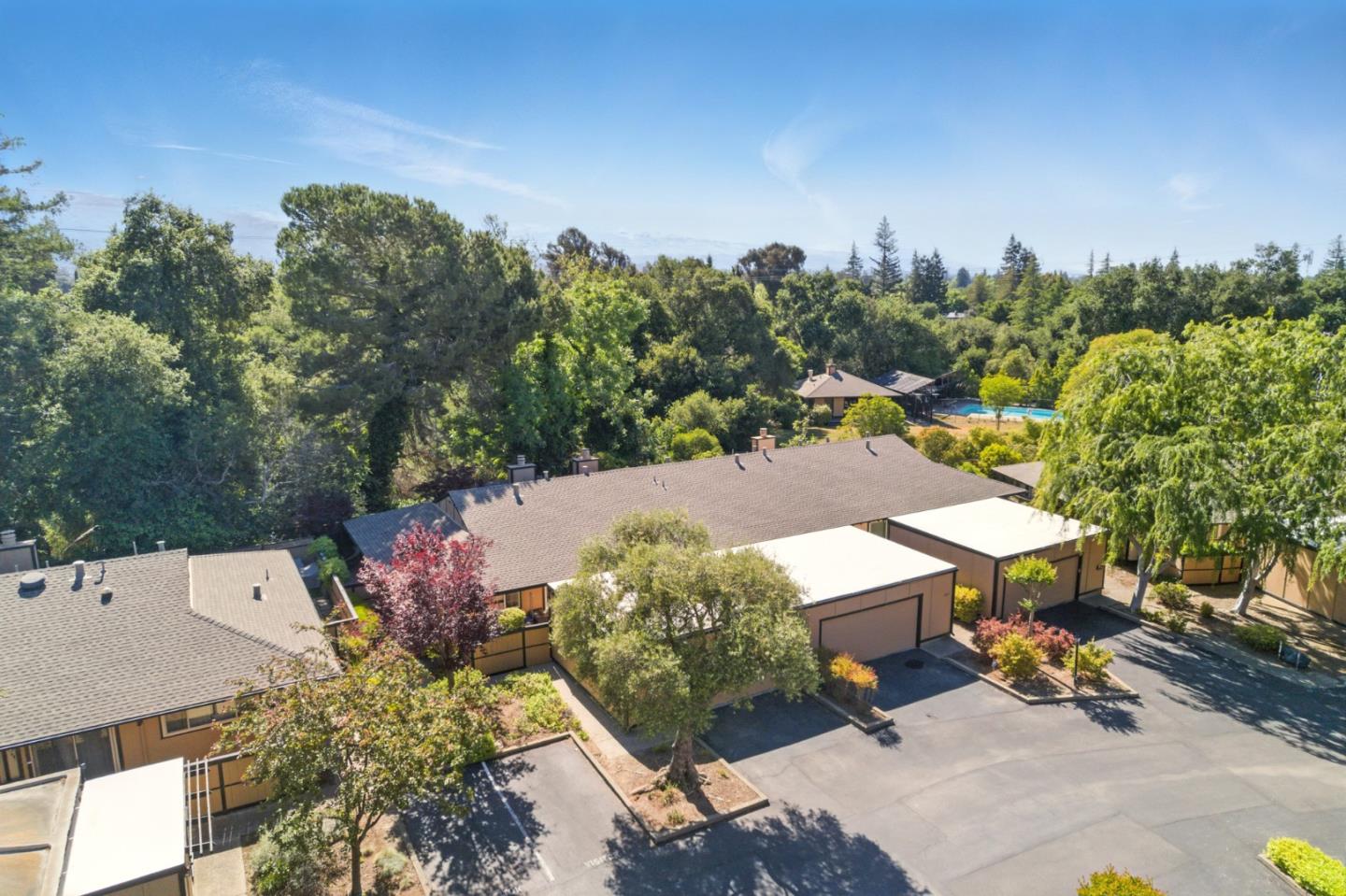 Detail Gallery Image 31 of 48 For 1209 Blackberry Ter, Sunnyvale,  CA 94087 - 2 Beds | 2 Baths