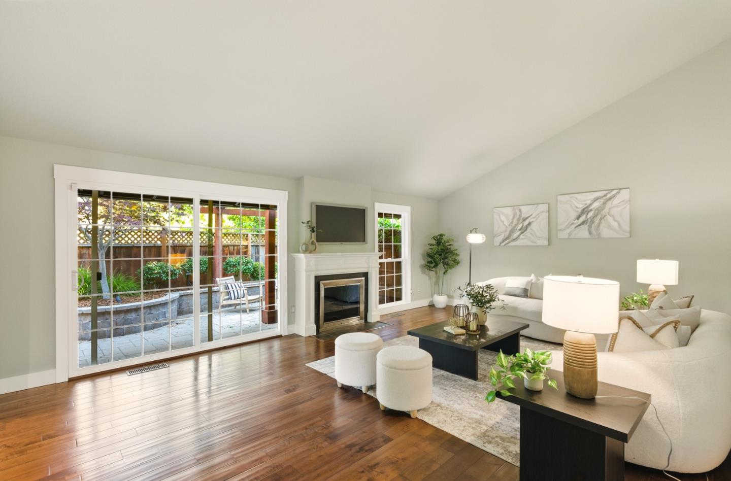 Detail Gallery Image 6 of 48 For 1209 Blackberry Ter, Sunnyvale,  CA 94087 - 2 Beds | 2 Baths