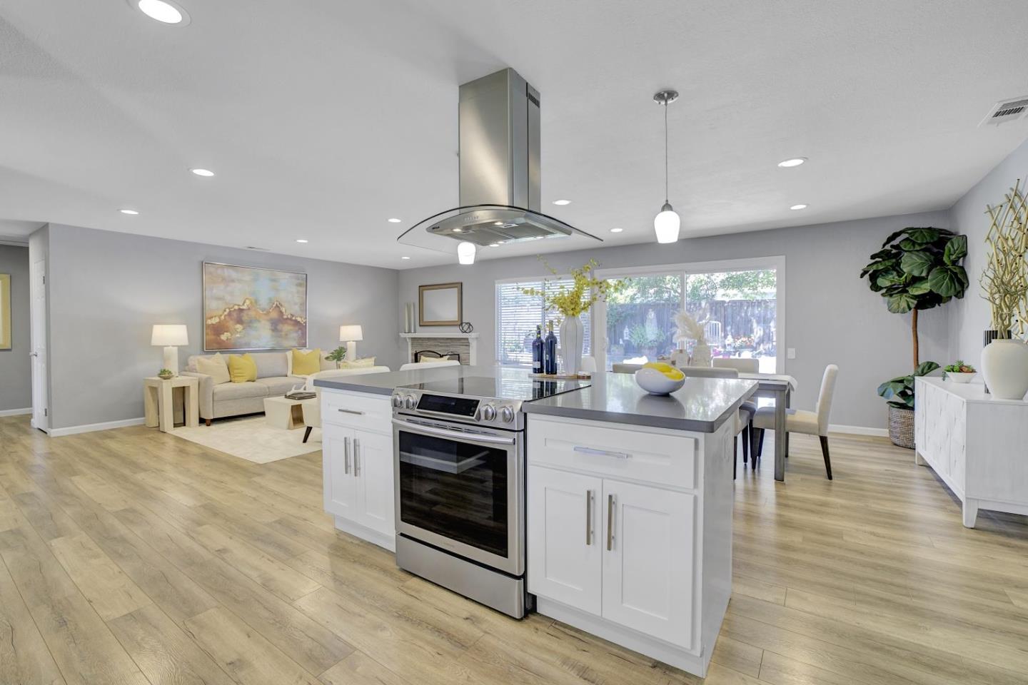 Detail Gallery Image 14 of 44 For 4954 Rue Bordeaux, San Jose,  CA 95136 - 3 Beds | 2 Baths