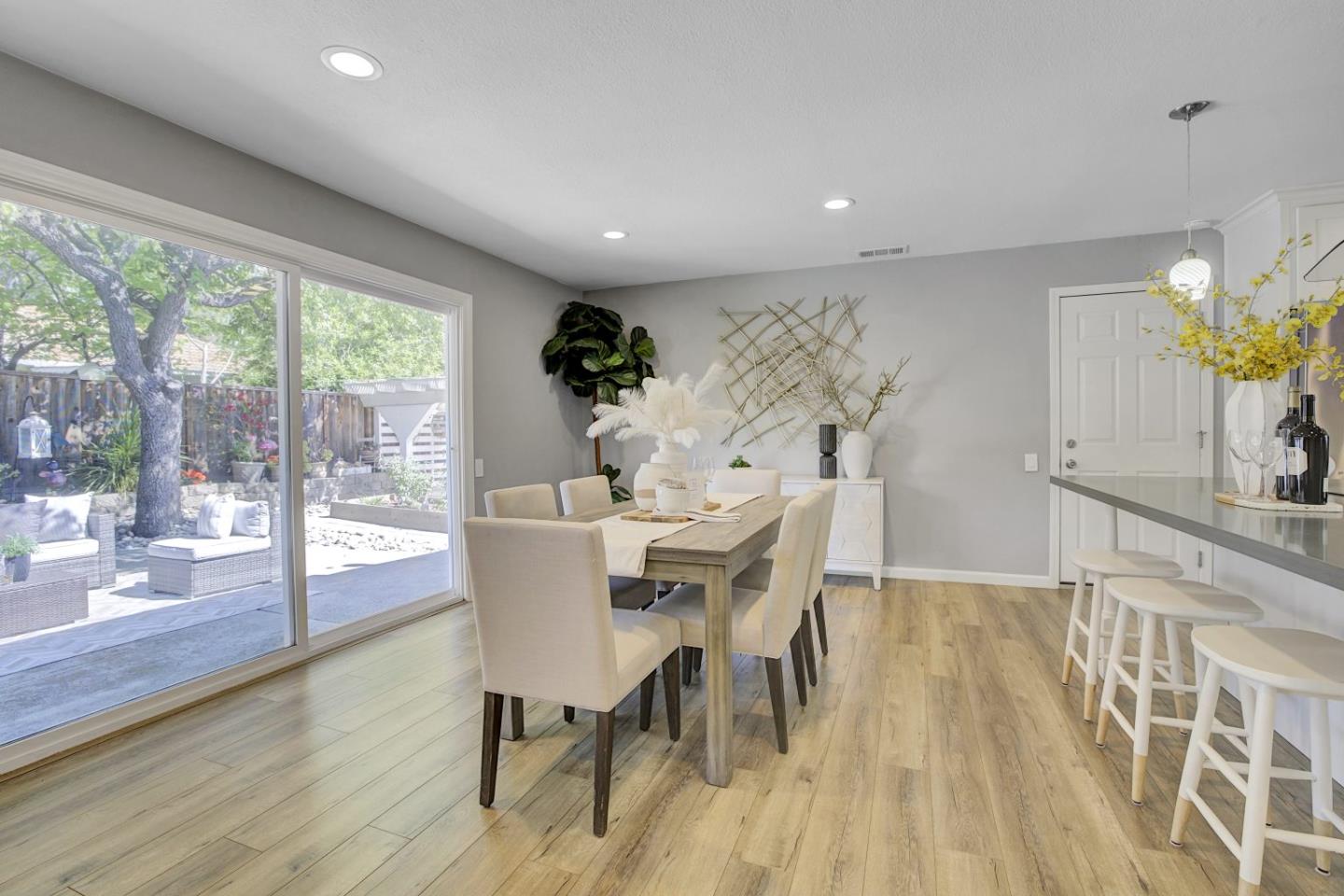 Detail Gallery Image 16 of 44 For 4954 Rue Bordeaux, San Jose,  CA 95136 - 3 Beds | 2 Baths