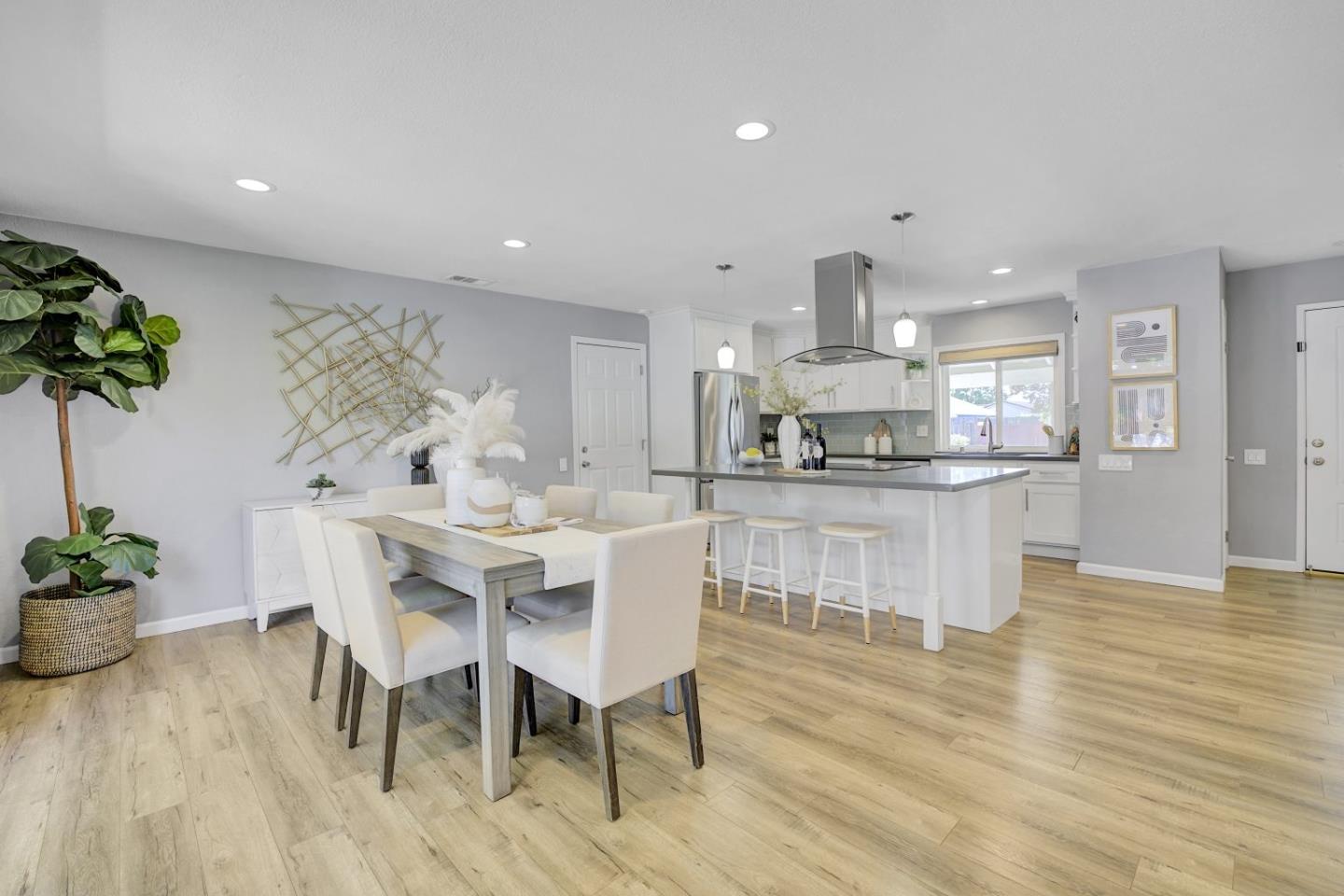Detail Gallery Image 18 of 44 For 4954 Rue Bordeaux, San Jose,  CA 95136 - 3 Beds | 2 Baths