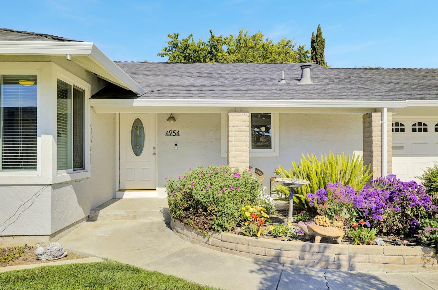 Detail Gallery Image 2 of 44 For 4954 Rue Bordeaux, San Jose,  CA 95136 - 3 Beds | 2 Baths