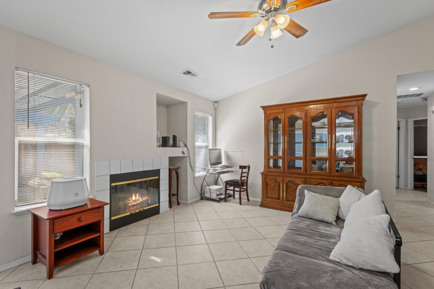 Detail Gallery Image 12 of 20 For 840 Babbs Creek Dr, Gilroy,  CA 95020 - 3 Beds | 2 Baths