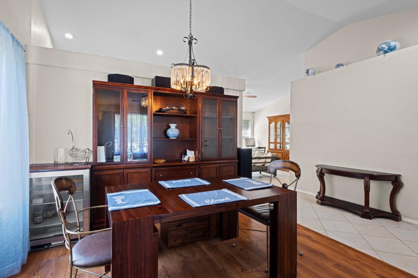 Detail Gallery Image 7 of 20 For 840 Babbs Creek Dr, Gilroy,  CA 95020 - 3 Beds | 2 Baths
