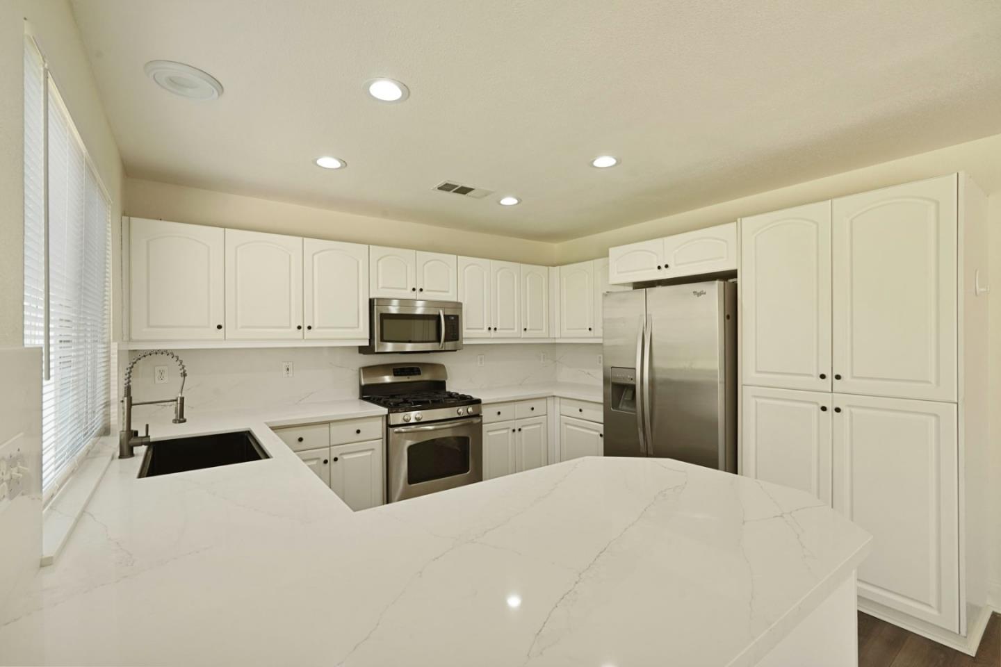 Detail Gallery Image 18 of 54 For 3157 Autumn Chase Cir, Stockton,  CA 95219 - 3 Beds | 2/1 Baths