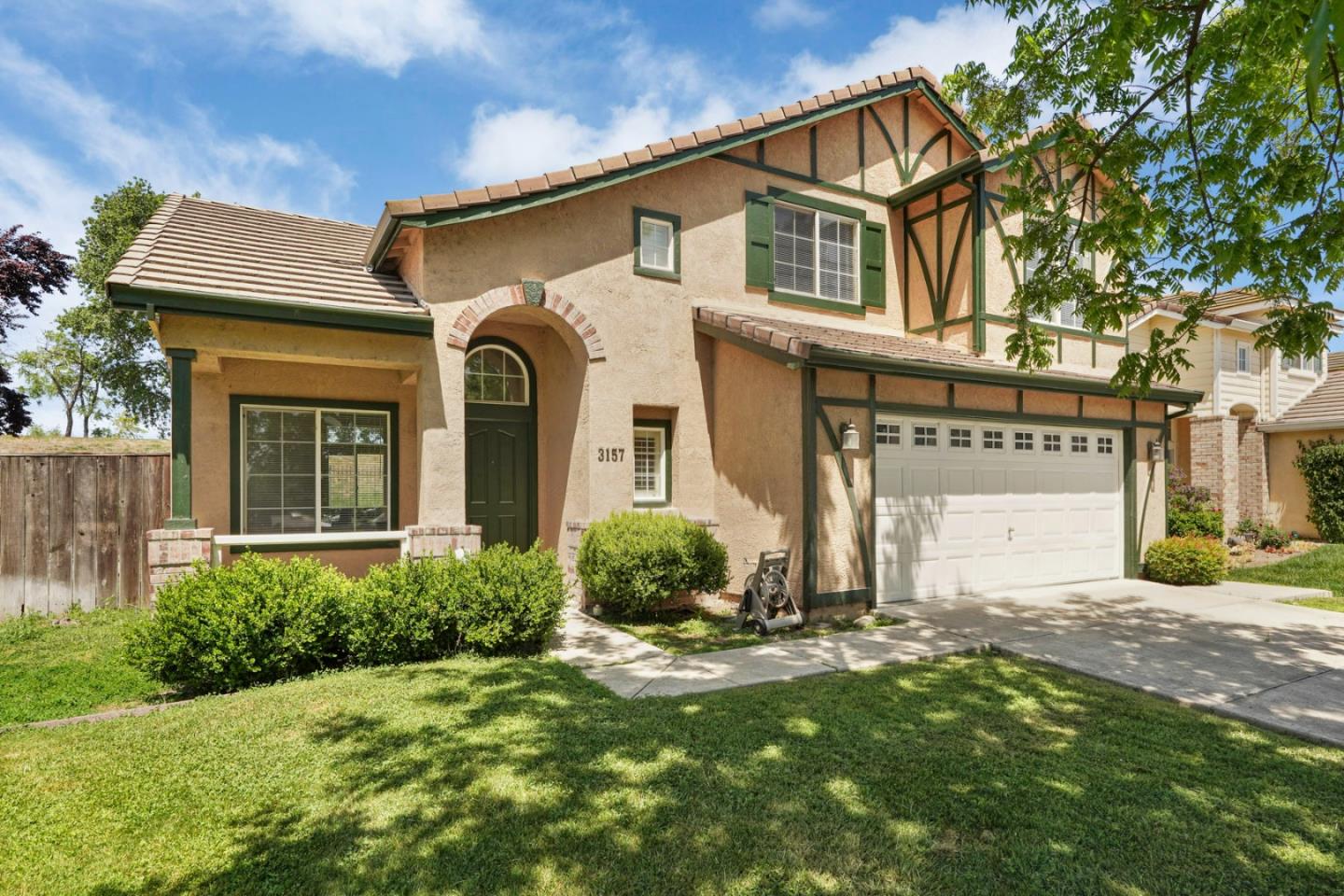 Detail Gallery Image 3 of 54 For 3157 Autumn Chase Cir, Stockton,  CA 95219 - 3 Beds | 2/1 Baths
