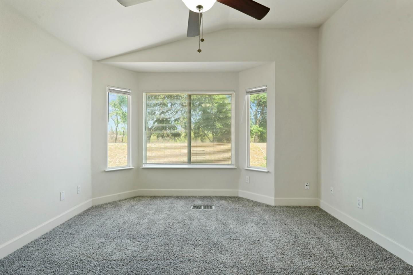 Detail Gallery Image 32 of 54 For 3157 Autumn Chase Cir, Stockton,  CA 95219 - 3 Beds | 2/1 Baths