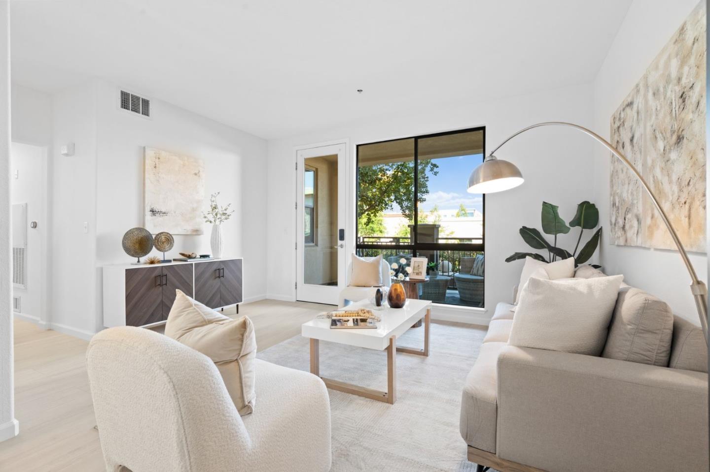 Detail Gallery Image 3 of 48 For 19503 Stevens Creek Blvd #151,  Cupertino,  CA 95014 - 2 Beds | 2 Baths